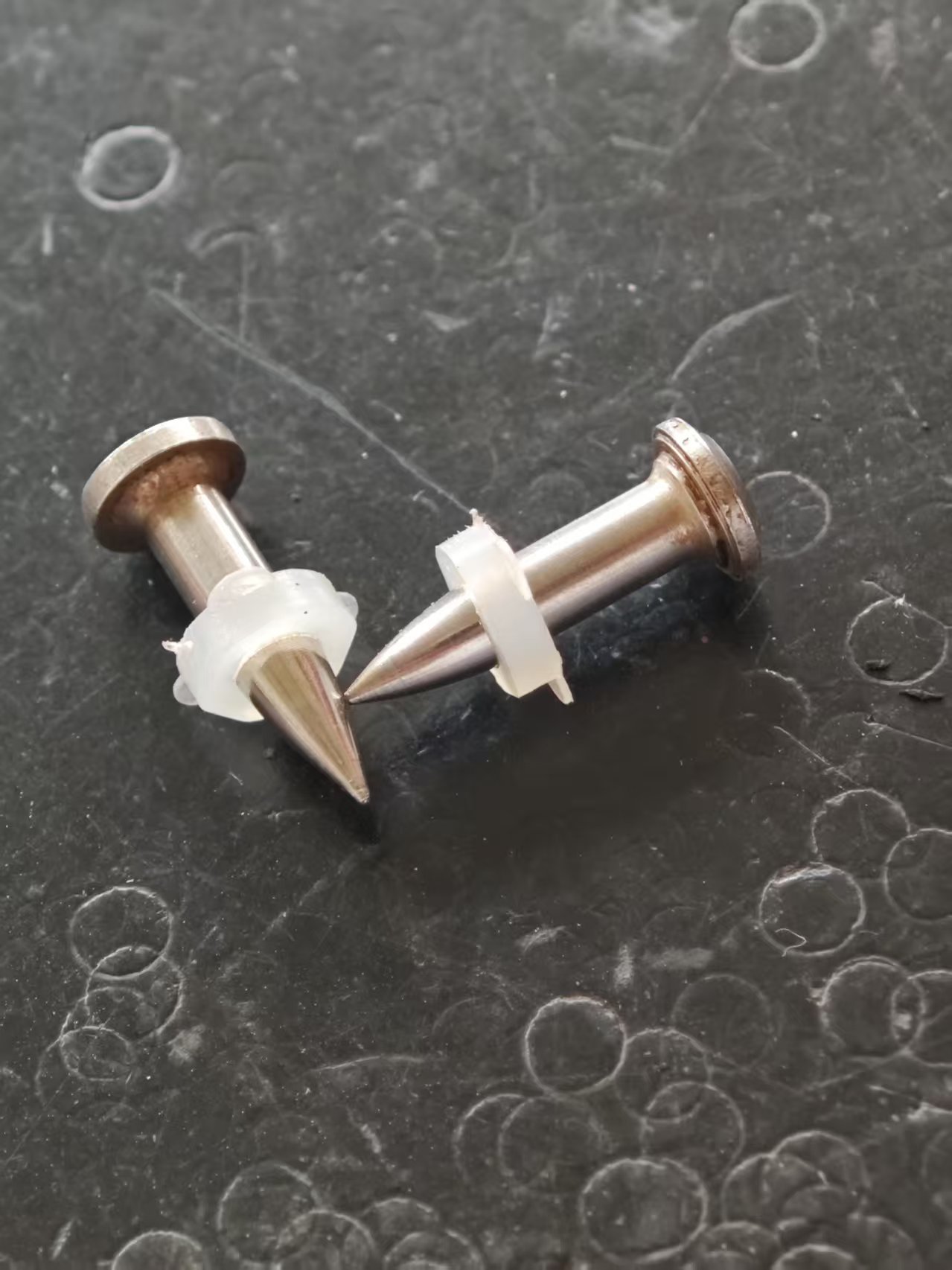 合金铆钉